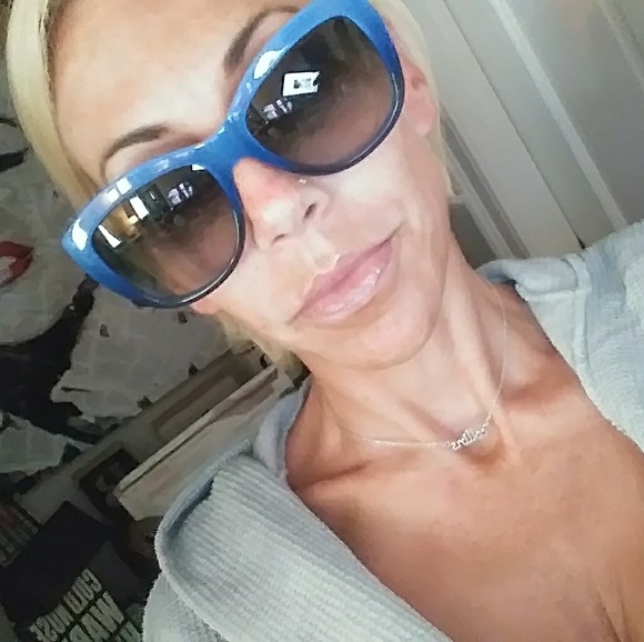 Blue Bobbi Brown sunglasses NWOT - Picture 1 of 6